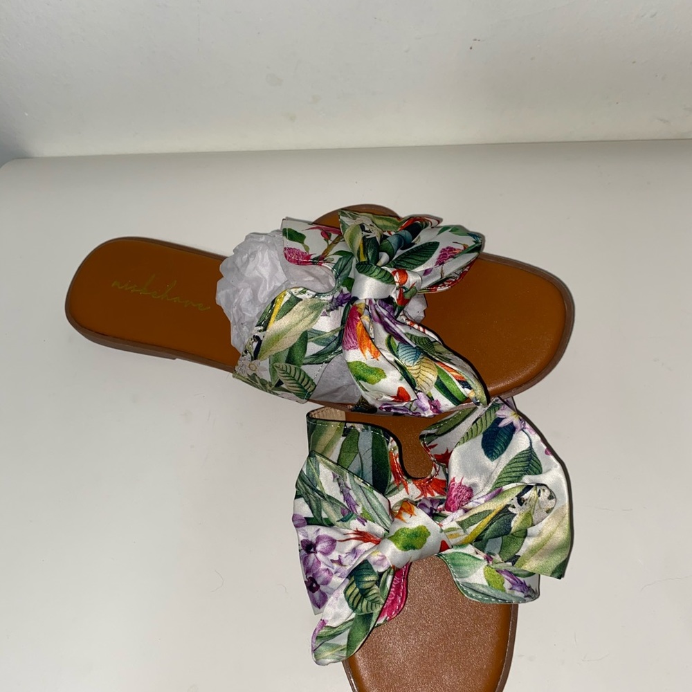 Misbehave women sandals, size 10